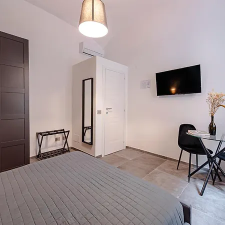 24vaticansuite Апартаменты *